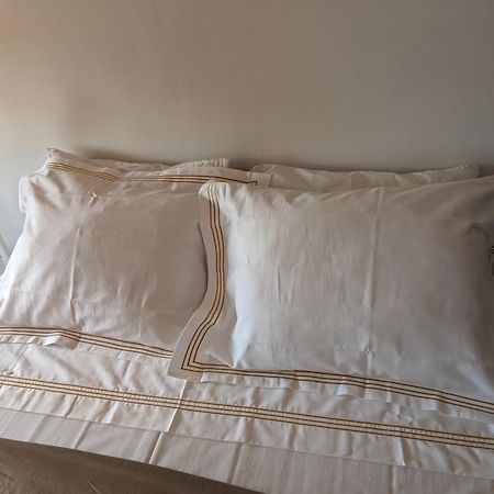Apartamento Free Wifi -Estrela Lapa- Tram 28 Lisboa Exterior foto