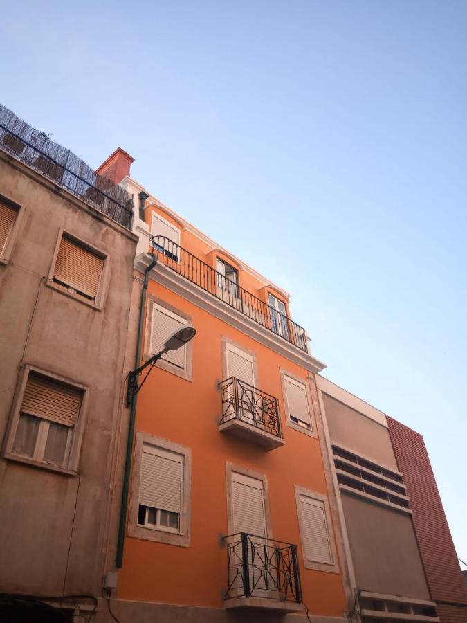 Apartamento Free Wifi -Estrela Lapa- Tram 28 Lisboa Exterior foto